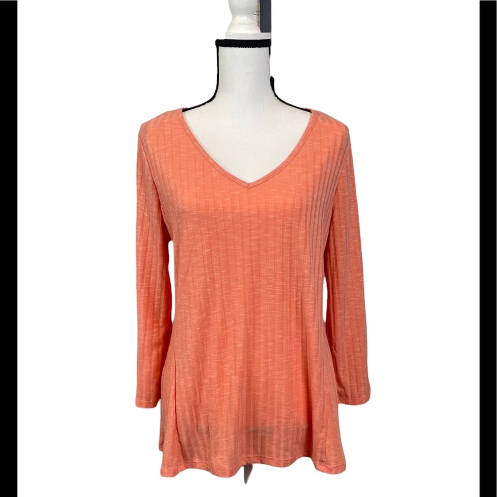 Dana Buchman Soft Peachy Sherbet Orange in Color High - Low V-Neck Top Size L